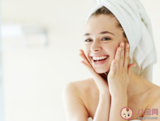 夏季皮膚喜歡出油是什么原因 夏季皮膚愛(ài)出油怎么辦 夏季皮膚喜歡出油是什么原因 夏季皮膚愛(ài)出油怎么辦