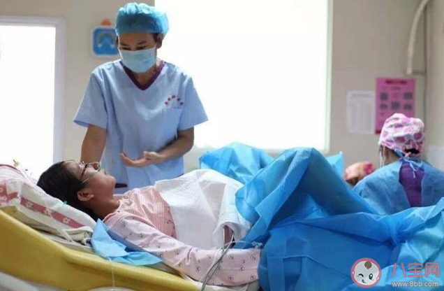 順產(chǎn)分娩時(shí)為什么容易生理失控拉下大便 怎么避免發(fā)生這種尷尬