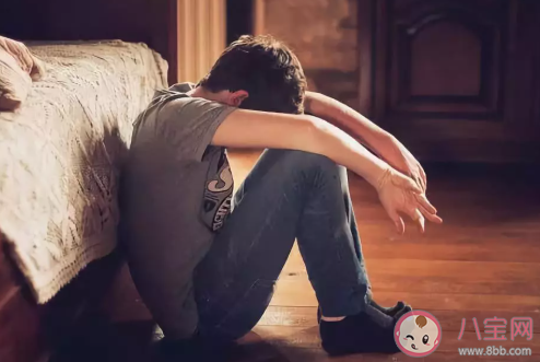 自卑的人是如何隱藏自卑的 如何隱藏自己的自卑