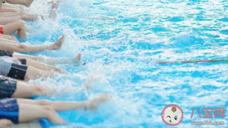 孩子夏天游泳受涼了怎么辦 孩子游泳著涼怎么推拿 孩子夏天游泳受涼了怎么辦 孩子游泳著涼怎么推拿