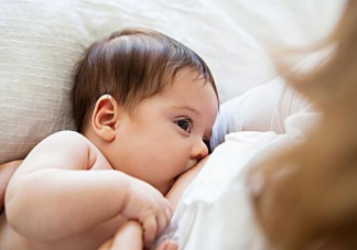 哺乳媽媽漏奶怎么應(yīng)對 漏奶怎么維持奶量