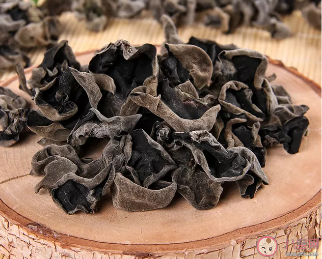 吃木耳會中毒是真的嗎 吃木耳為什么會中毒