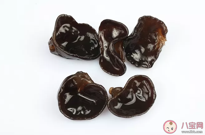 吃木耳會中毒是真的嗎 吃木耳為什么會中毒