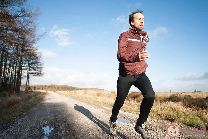 膝蓋不好不適合做哪些運(yùn)動 膝蓋不好想運(yùn)動怎么保護(hù)好膝蓋 膝蓋不好不適合做哪些運(yùn)動 膝蓋不好想運(yùn)動怎么保護(hù)好膝蓋