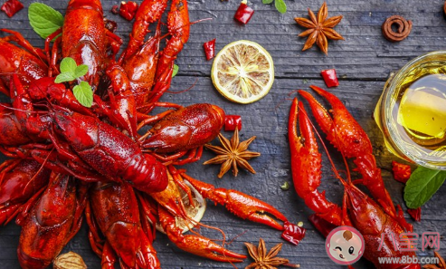 做小龍蝦放啤酒還是料酒好 放料酒和啤酒哪個(gè)好吃