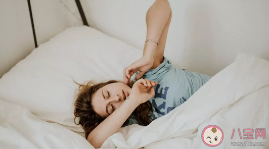 黑口罩和白口罩哪個防曬 黑口罩和白口罩那防曬效果好。