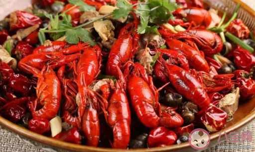 做小龍蝦油炸還是焯水好 小龍蝦油炸和焯水的區別 做小龍蝦油炸還是焯水好 小龍蝦油炸和焯水的區別