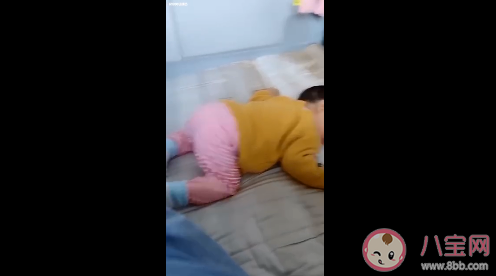 寶寶的睡姿可以有多奇葩 寶寶高難度奇葩睡姿合集 