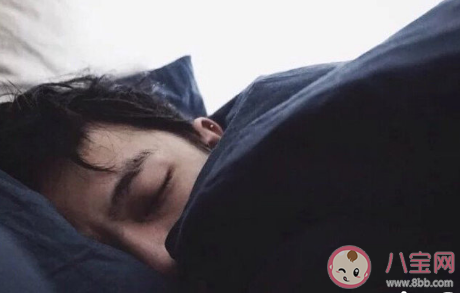 男朋友超過十天不和我見面正常嗎 冷淡期和不愛了有什么不同 男朋友超過十天不和我見面正常嗎 冷淡期和不愛了有什么不同