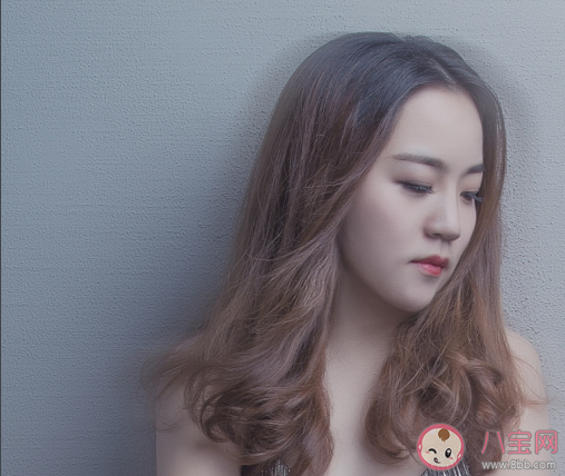 抖音為什么一定要為結(jié)婚結(jié)婚呢是什么歌 《為什么一定要聽話呢》完整歌詞分享