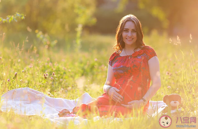 懷孕前三個(gè)月不可以告訴別人嗎 懷孕前三個(gè)月不能說(shuō)有什么說(shuō)法 懷孕前三個(gè)月不可以告訴別人嗎 懷孕前三個(gè)月不能說(shuō)有什么說(shuō)法