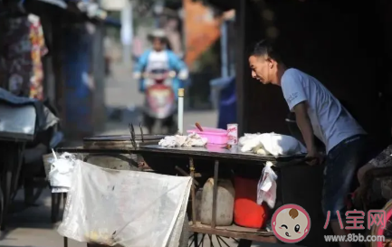 2020擺地攤位置怎么選 擺地攤位置不好怎么辦