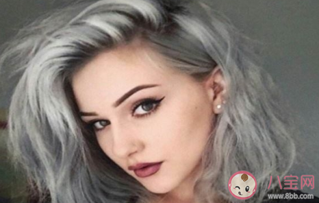 自己染發后沖洗可以用洗發水嗎 染完發洗頭用洗發水嗎