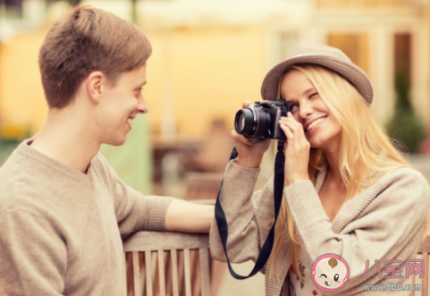 女生和藍(lán)顏知己該怎樣相處 和藍(lán)顏知己相處要注意些什么