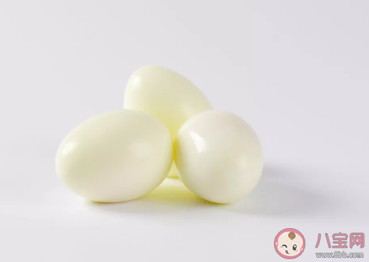 臉不油但是皮膚會反光是怎么回事 為什么有些人皮膚亮 臉不油但是皮膚會反光是怎么回事 為什么有些人皮膚亮