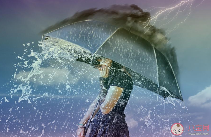 雨天出行溫馨提示語簡短說說 雨天出行請注意安全的溫馨提示語句子