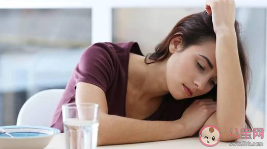 經期頭疼正常嗎 快速緩解經期頭疼的方法有哪些 經期頭疼正常嗎 快速緩解經期頭疼的方法有哪些