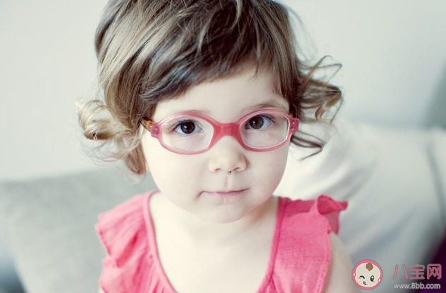 發現孩子近視需要馬上配眼鏡嗎 孩子近視眼鏡怎么配