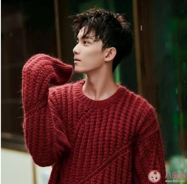 只有男人才有喉結女人沒有嗎 男生的喉結不能摸嗎