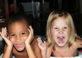 孩子有攻擊性行為怎么應對解決 孩子有攻擊性行為怎么辦