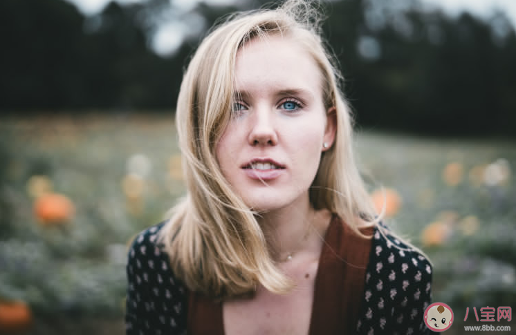 怎么在聊天中和喜歡的女生女生拉近關系 拉近女生關系的幾種聊天技巧