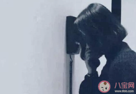 一個(gè)人越來(lái)越沉默代表了啥 是什么讓我們變得越來(lái)越沉默