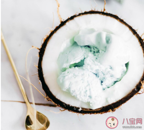 吃冰淇淋發朋友圈文字說說 吃冰淇淋的朋友圈心情說說分享