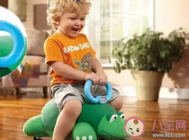 1-2歲寶寶玩什么玩具好 1-2歲寶寶玩具選擇推薦