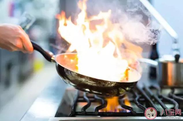 廚房油煙會導致肺癌嗎 廚房油煙對人體有什么危害 廚房油煙會導致肺癌嗎 廚房油煙對人體有什么危害