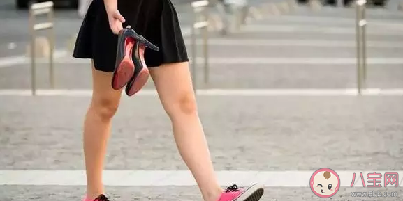 腳后跟疼是什么原因導致的 腳后跟疼怎么治療 腳后跟疼是什么原因導致的 腳后跟疼怎么治療