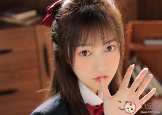 女朋友說你傻什么意思 女朋友說你是不是傻如何回復(fù)