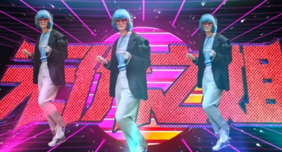 看我弄潮波浪多認(rèn)真的亮相是什么歌 看我乘風(fēng)破浪什么歌