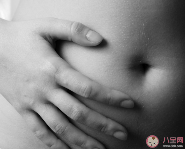 剖腹產可以切除腹部多余贅肉嗎 剖腹產時候切除多余脂肪好嗎