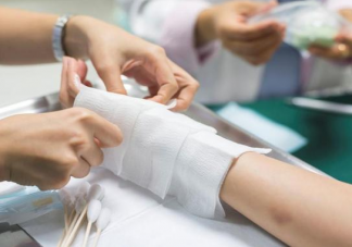 孩子燒燙傷可以用牙膏嗎 遇到寶寶燙傷燒燙傷怎么辦