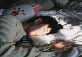 男生真的可以忙到一天不理女朋友嗎 男朋友總說很忙怎么辦