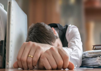 什么是職場(chǎng)冷暴力有什么特點(diǎn) 遭遇職場(chǎng)冷暴力怎么辦