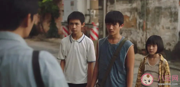 《隱秘的角落》兒歌小白船是恐怖童謠嗎 小白船完整版歌詞歌曲介紹