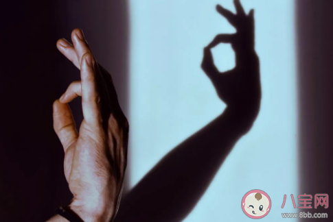 孩子怕黑不敢關(guān)燈睡覺怎么辦 家長怎么引導(dǎo) 孩子怕黑不敢關(guān)燈睡覺怎么辦 家長怎么引導(dǎo)