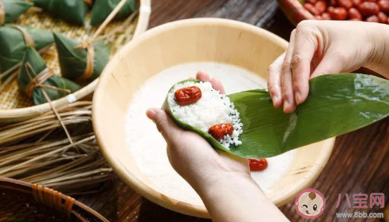 端午節包粽子作文300字大全 端午節包粽子作文范文