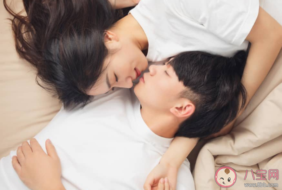 愛愛時怎樣讓女人舒服易高潮 讓女人舒服高潮的方法有哪些