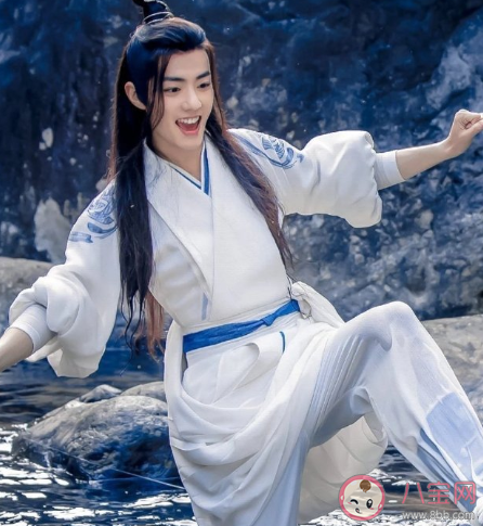 只靠白衣就迷死人的角色盤點(diǎn) 被誰的白衣造型迷倒過 只靠白衣就迷死人的角色盤點(diǎn) 被誰的白衣造型迷倒過