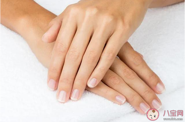 指甲上月牙越多代表身體越健康嗎 月牙多少和健康有關系嗎 指甲上月牙越多代表身體越健康嗎 月牙多少和健康有關系嗎