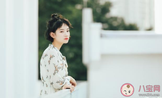 為什么有的人經常愛發朋友圈 屁大點事都發朋友圈是什么心理