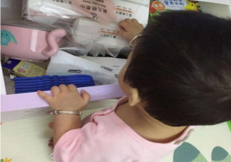 孩子為什么喜歡翻箱倒柜 怎么解決孩子愛亂翻東西