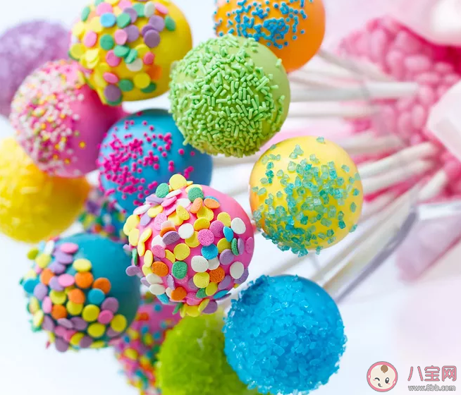 月經(jīng)期為什么想吃甜食 多吃甜食可以緩解痛經(jīng)嗎 月經(jīng)期為什么想吃甜食 多吃甜食可以緩解痛經(jīng)嗎