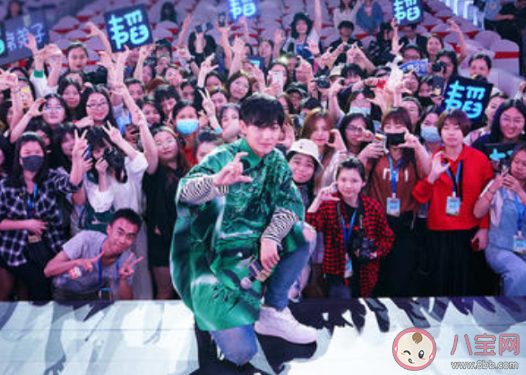 佛系追星是什么意思是脫粉嗎 軍事化追星和隱形眼鏡式追星又是什么意思 佛系追星是什么意思是脫粉嗎 軍事化追星和隱形眼鏡式追星又是什么意思