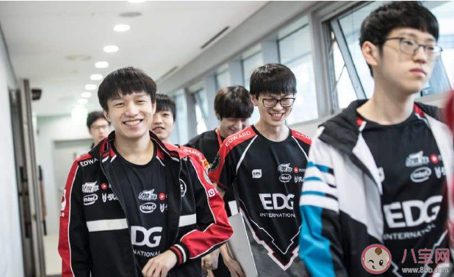 百年俱樂部是什么梗 百年俱樂部梗的出處是什么