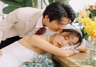 情侶處于熱戀期是什么樣感覺感受 男生熱戀期有什么表現(xiàn)