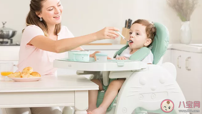 寶寶為什么不愿意坐餐椅 不愿意做餐椅應對方法