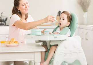 寶寶為什么不愿意坐餐椅 不愿意做餐椅應(yīng)對方法